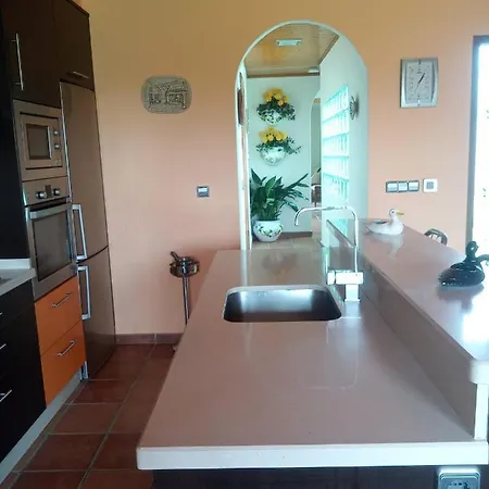 Casa Con Jardin En Primera Linea De Playa بيت للعطل او غروف