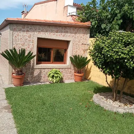 Casa Con Jardin En Primera Linea De Playa Holiday home