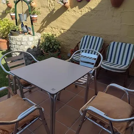 Casa Con Jardin En Primera Linea De Playa بيت للعطل