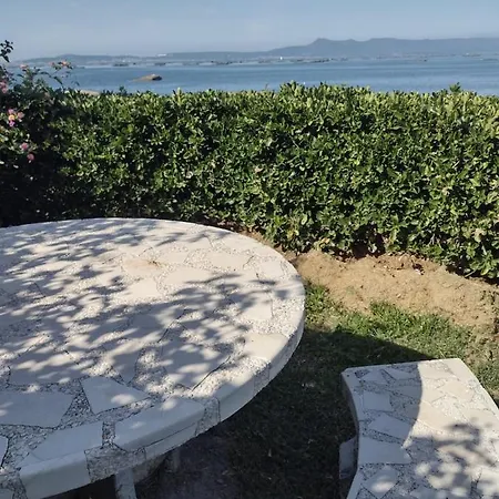 Casa Con Jardin En Primera Linea De Playa بيت للعطل *