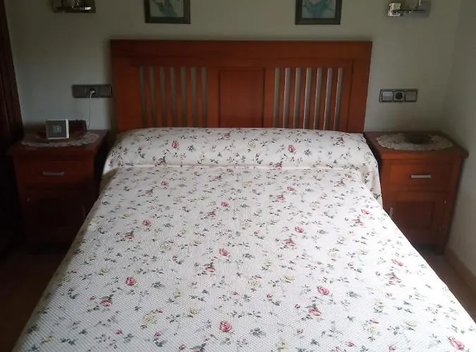 Casa Con Jardin En Primera Linea De Playa O Grove