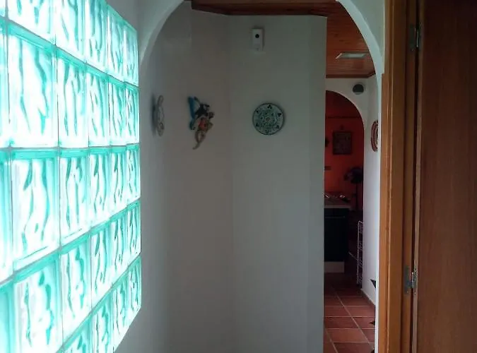 Casa Con Jardin En Primera Linea De Playa O Grove