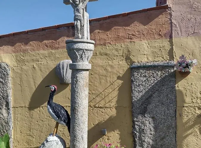 Casa Con Jardin En Primera Linea De Playa O Grove